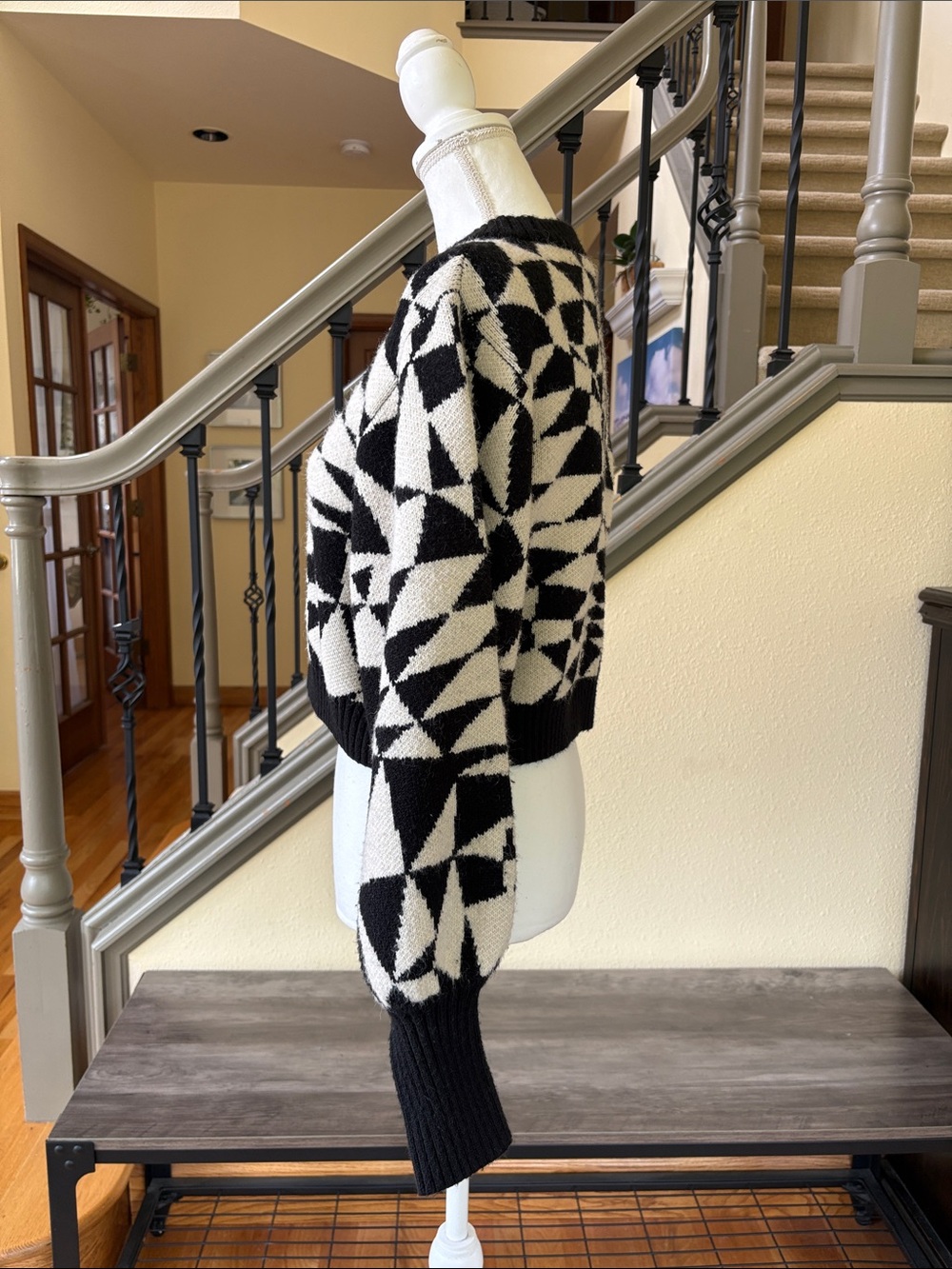FARM Rio Deco Knit Sweater Black & White Size Medium - Picture 2 of 11